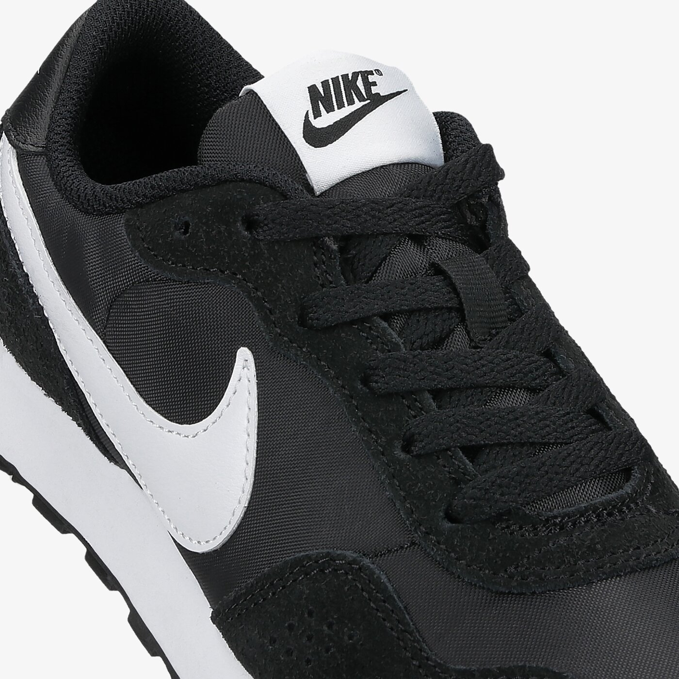 Nike Md Valiant Cn Czarny Dzieci Ce Buty Lifestyle Style