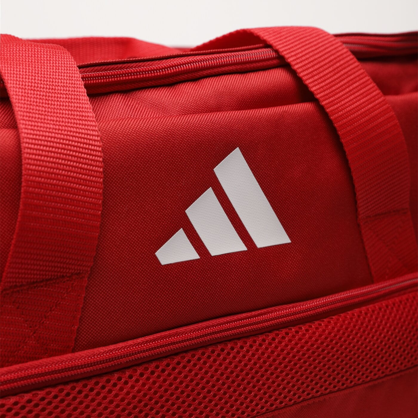 ADIDAS TORBA TIRO L DUFFLE M IB8658 Czerwony Damskie Torby Sportowe