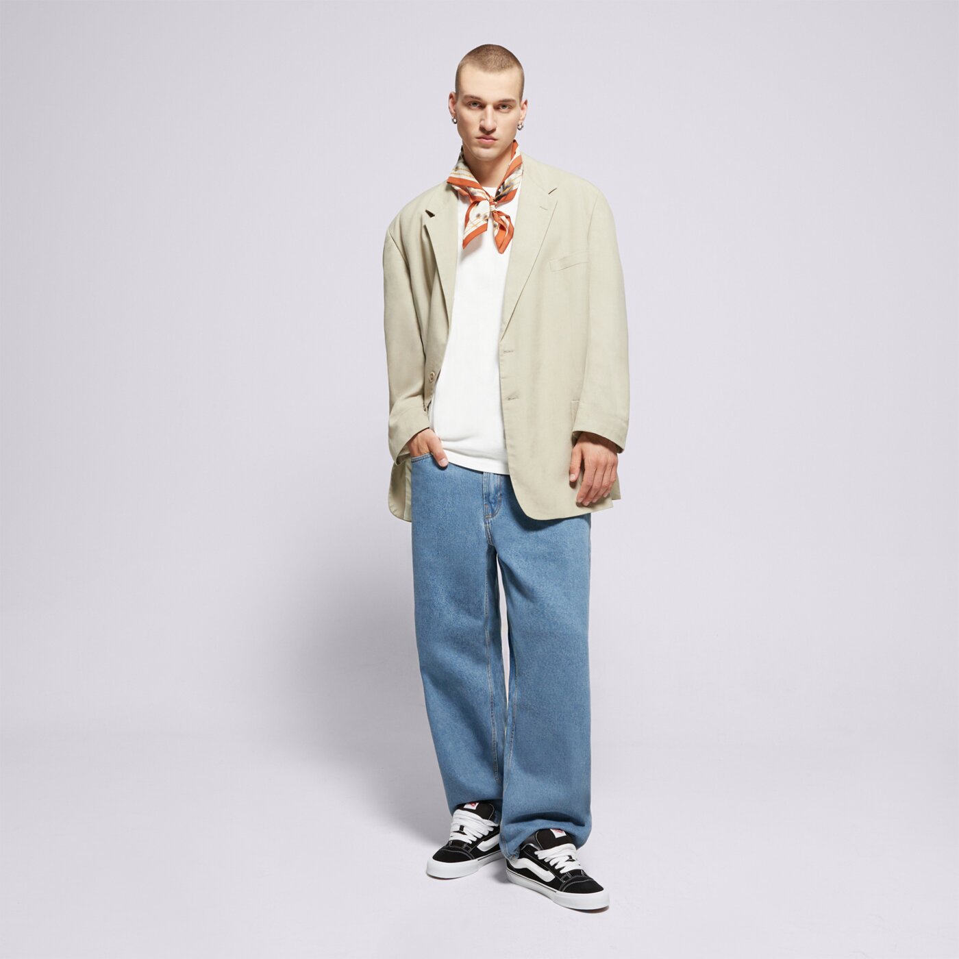 Koszulka męska PUMA T-SHIRT WARDROBE ESS OVERSIZED TEE 629646 02 kolor biały