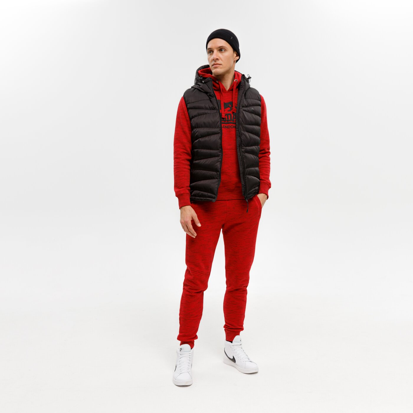 Spodnie dresowe męskie LONSDALE SPODNIE WELLINGHAM 1138682590 kolor czerwony