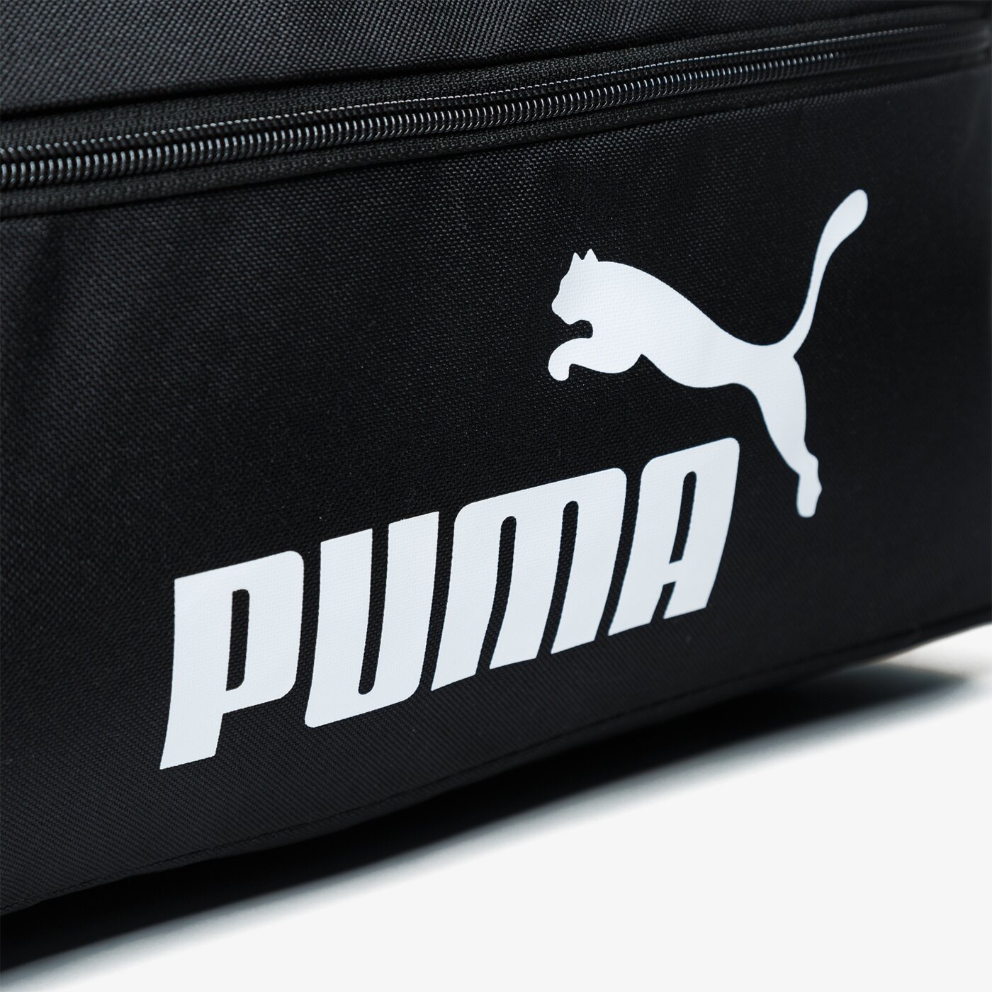 Torba sportowa damska PUMA TORBA PHASE SPORTS BAG 78033 01 kolor czarny