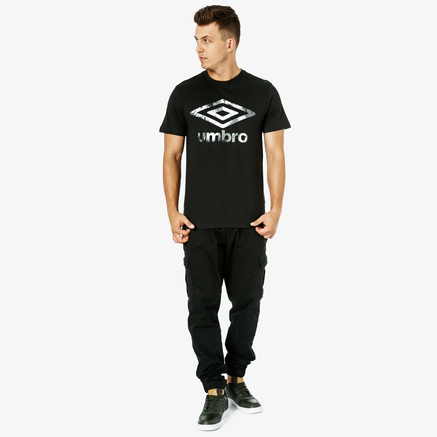 Koszulka męska UMBRO T-SHIRT SS METTLE ul38tsm39002 kolor czarny