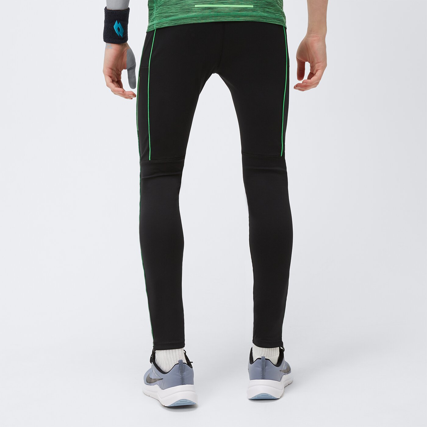 Spodnie dresowe męskie UMBRO SPODNIE PRO TRAINING ELITE RUNNING TIGHT 66292u-efa kolor czarny