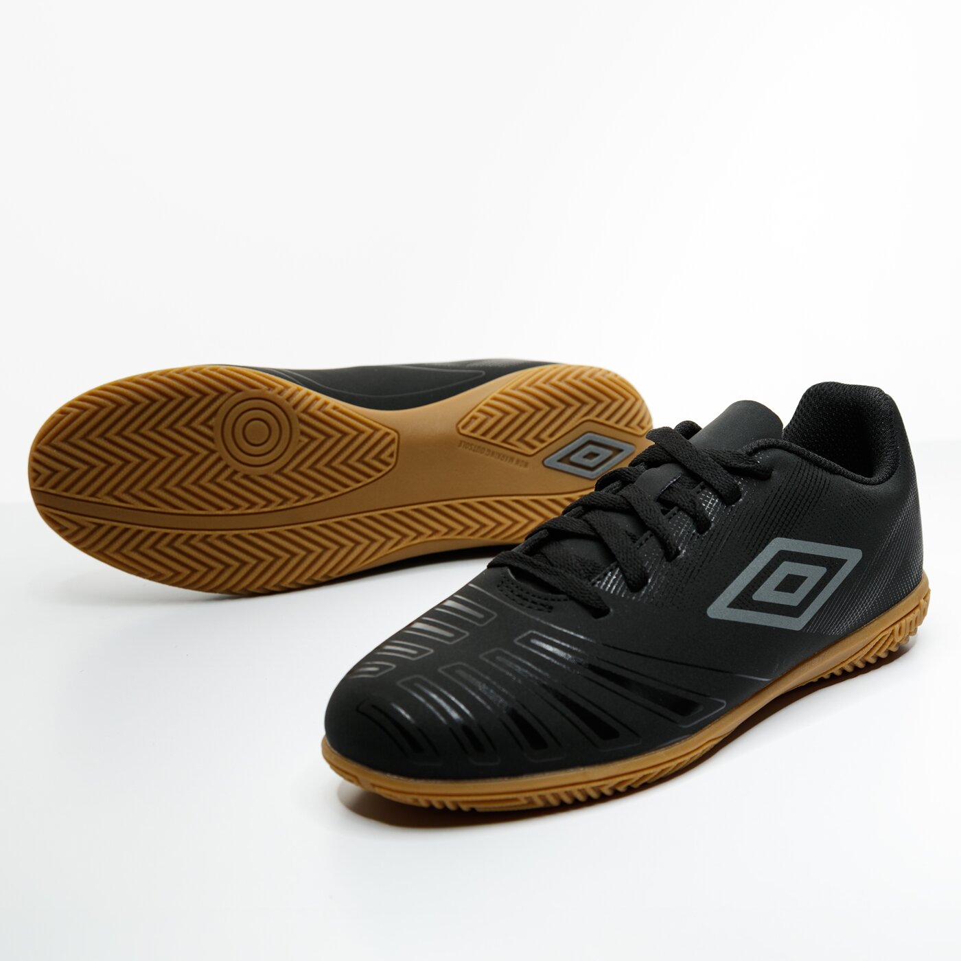 Buty piłkarskie dla dzieci UMBRO UX ACCURO III LEAGUE IC - JNR 81549u-c44 kolor czarny