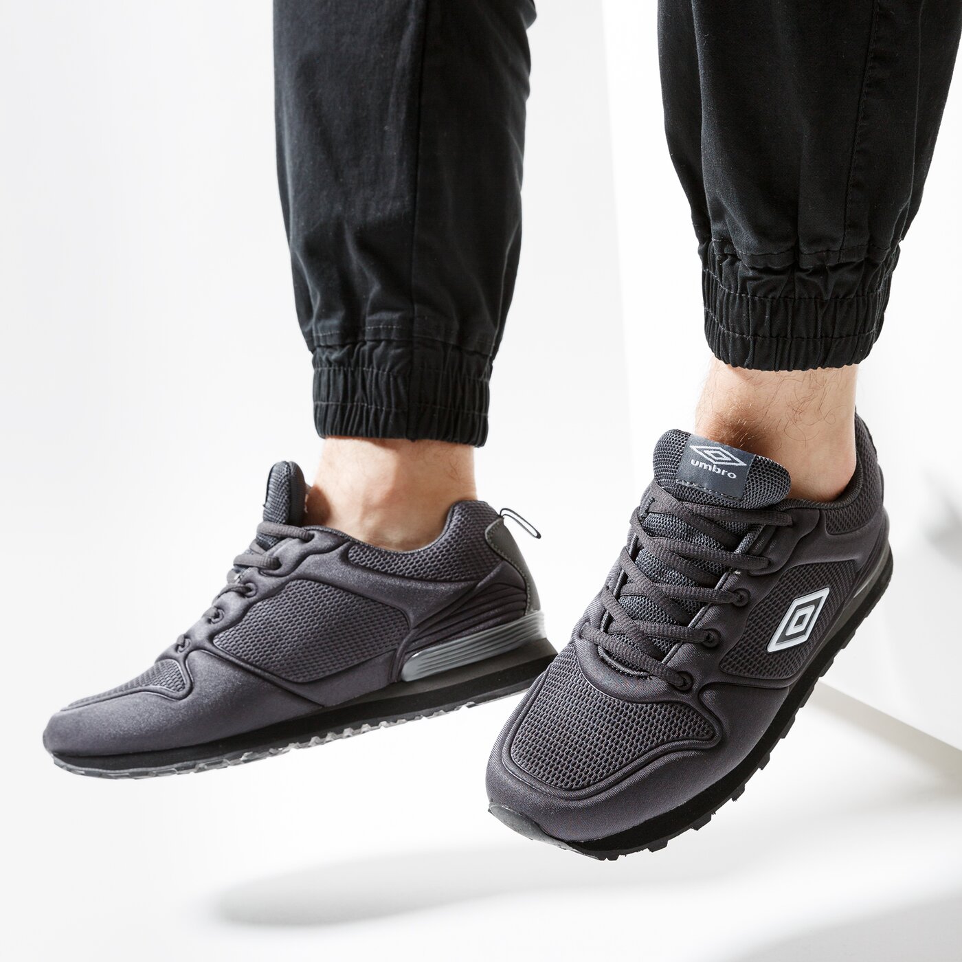 Buty sportowe męskie UMBRO IRE ummd119021 kolor szary