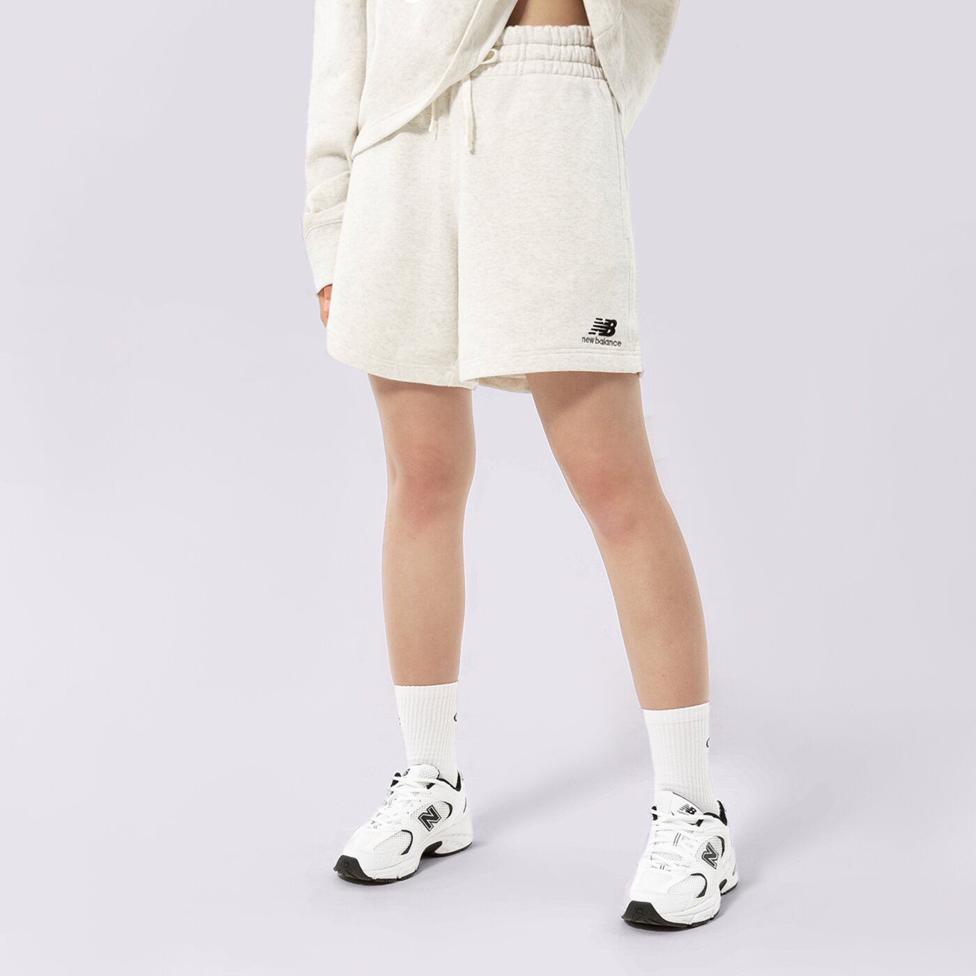 Spodenki damskie NEW BALANCE SZORTY NB ESSENTIALS UNI-SSENTIALS FLEECE SHORT us21500sah kolor szary