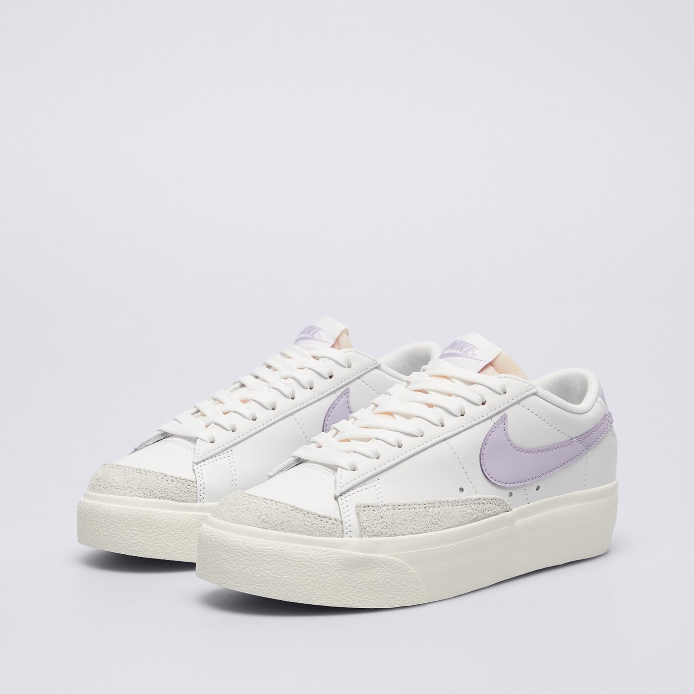 Buty sportowe damskie NIKE BLAZER LOW PLATFORM dj0292-114 kolor biały