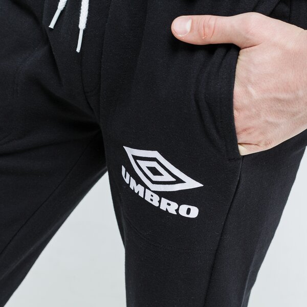 Spodnie dresowe męskie UMBRO SPODNIE SLIM FIT JOGGER 65822u-060 kolor czarny