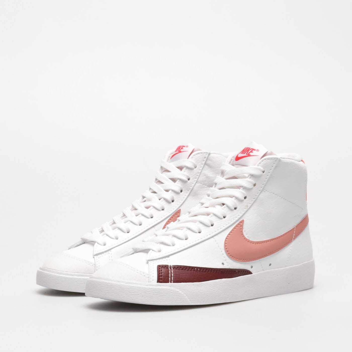 Buty sportowe damskie NIKE W BLAZER MID '77 NEXT NATURE dq4124-105 kolor biały