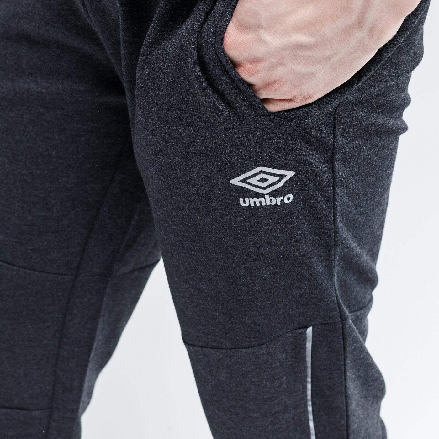 Spodnie dresowe męskie UMBRO SPODNIE PELLON ul120spm17002 kolor szary