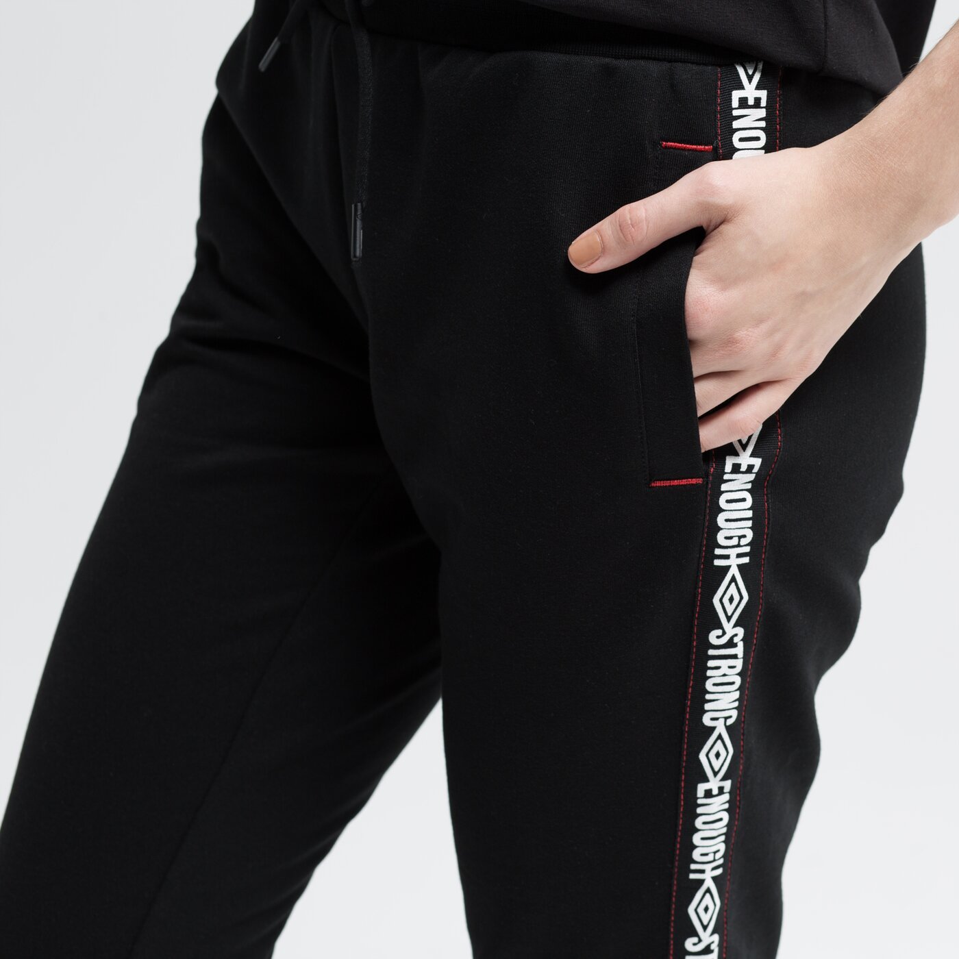 Spodnie dresowe damskie UMBRO SPODNIE ABACATE ul39spd30001 kolor czarny