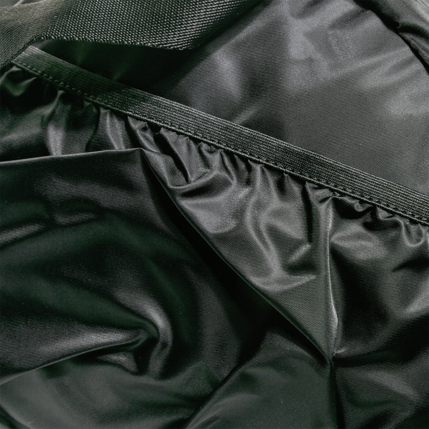 Torba sportowa damska PUMA TORBA AT ESS BARREL BAG 7736505 kolor czarny