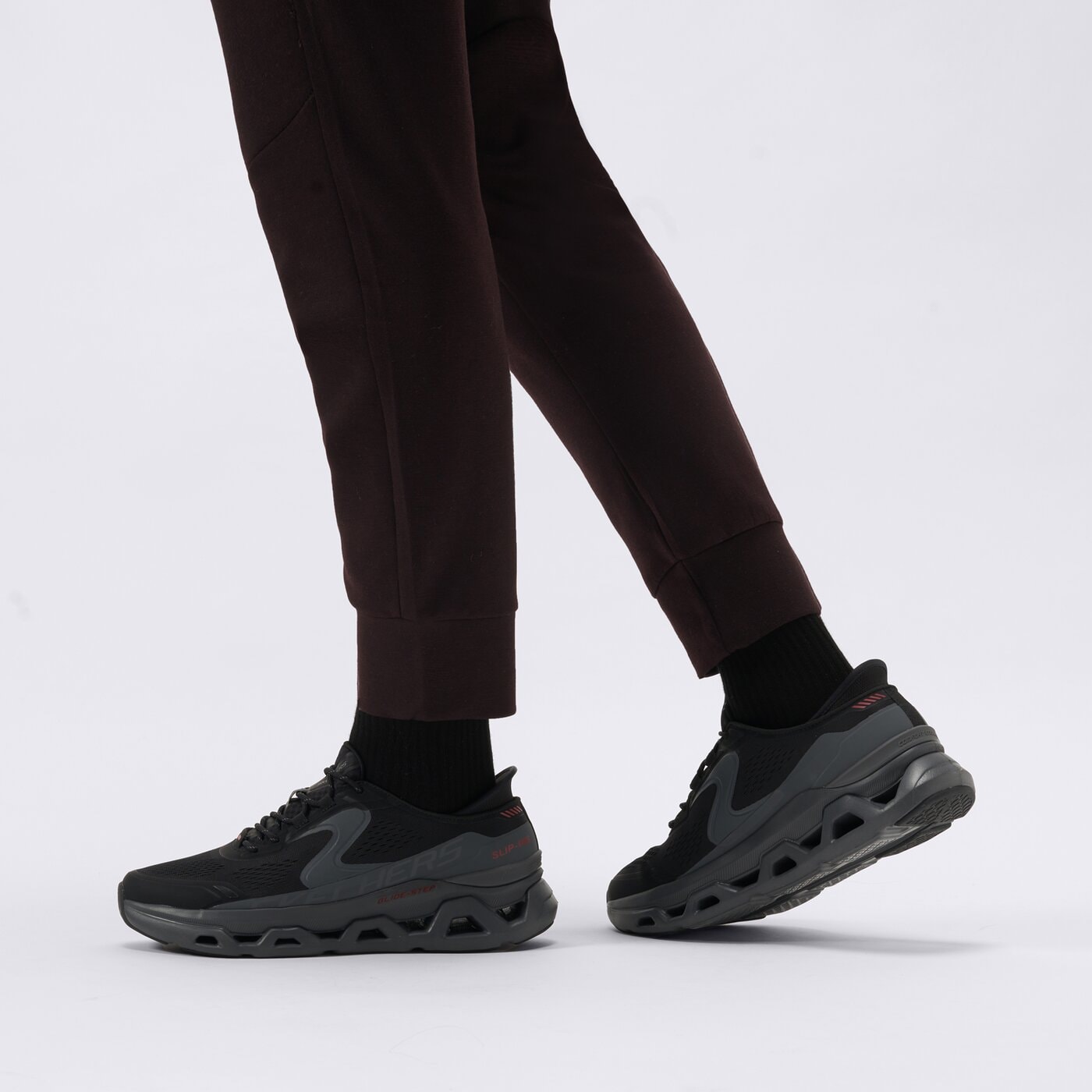 Buty sportowe męskie SKECHERS GLIDE-STEP ALTUS 232921bkcc kolor czarny