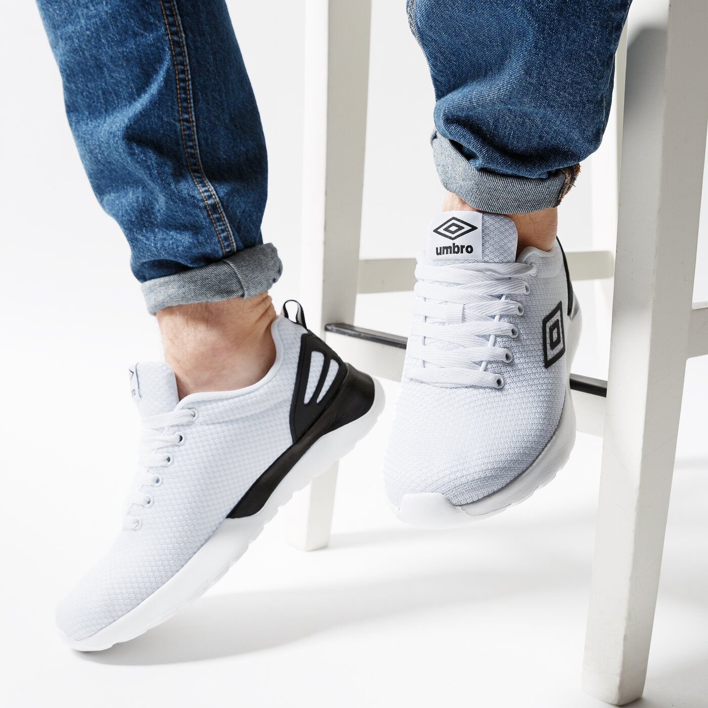 Buty sportowe męskie UMBRO LEPTIS ummd119013 kolor biały