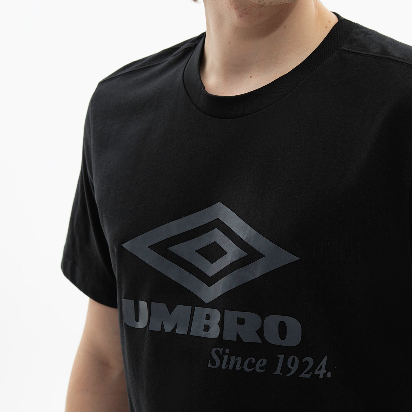 Koszulka męska UMBRO T-SHIRT LARGE LOGO 66117u-060 kolor czarny