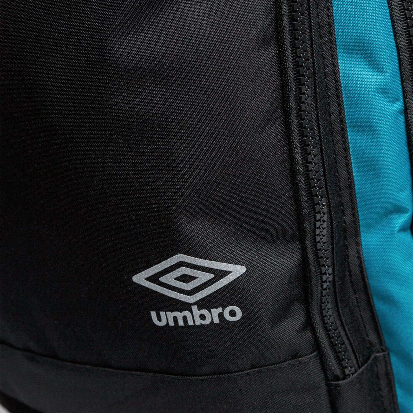 Plecak damski UMBRO PLECAK CASTRA ul120plm37002 kolor czarny