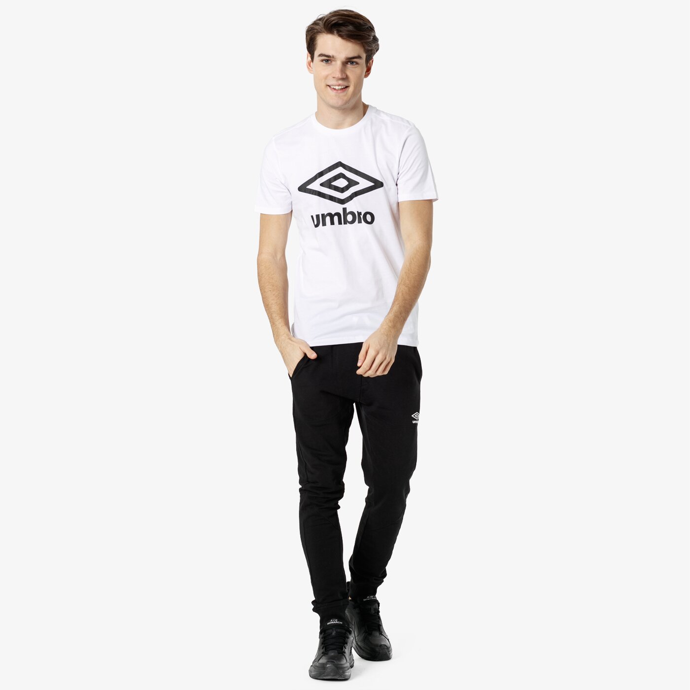 Tシャツ・カットソー UMBRO PTR Basic Big Logo Short Sleeve T-shirt White UQ121SRS Umbro Layered Box Logo Graphic Mens Short Sleeved T-Shirt