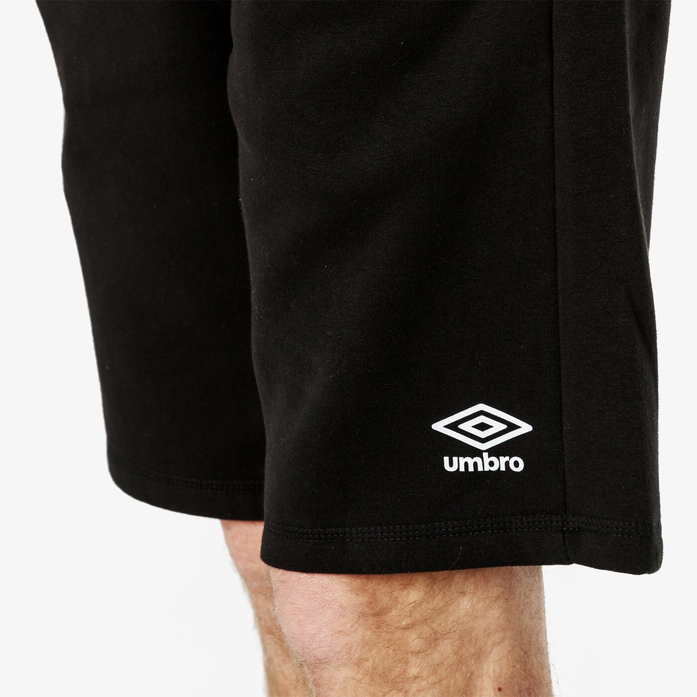 Spodenki męskie UMBRO SZORTY FW FLEECE 65362u-060 kolor czarny
