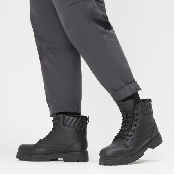 Trapery męskie FILA WEEHAUKEN 1hm01833001 kolor czarny