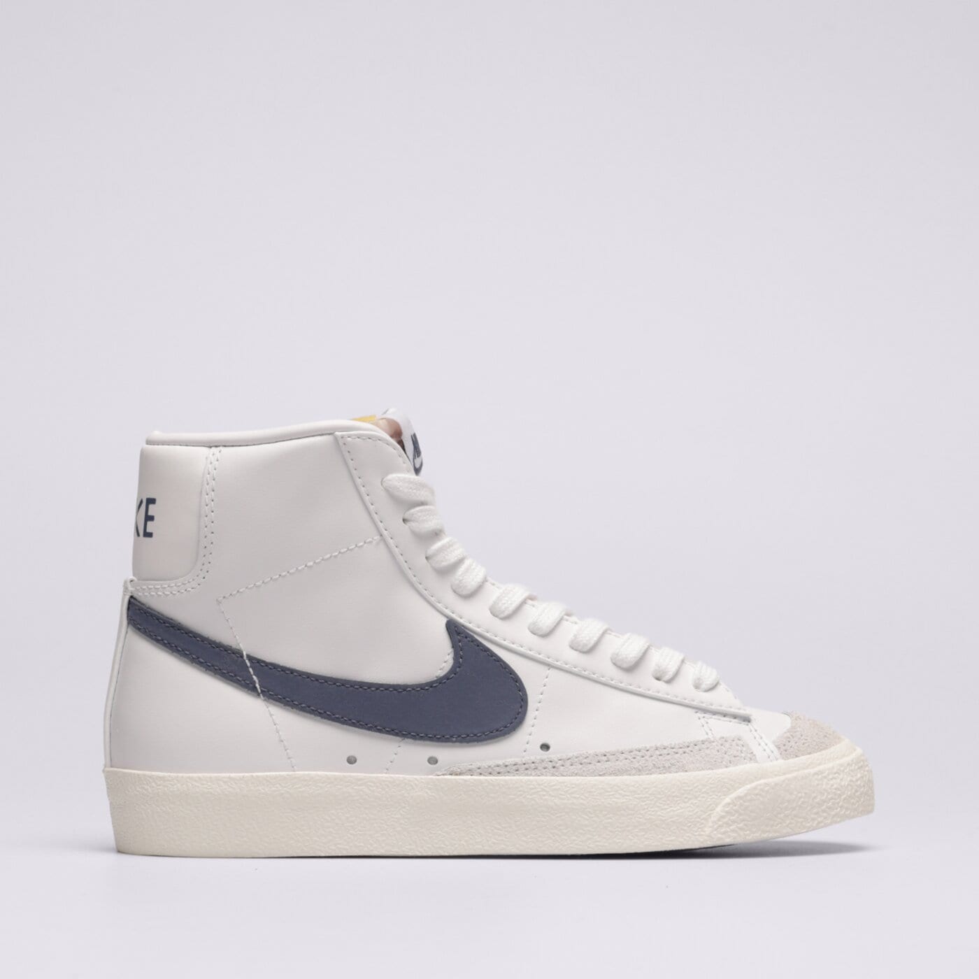 Buty sportowe damskie NIKE W BLAZER MID '77 cz1055-125 kolor biały