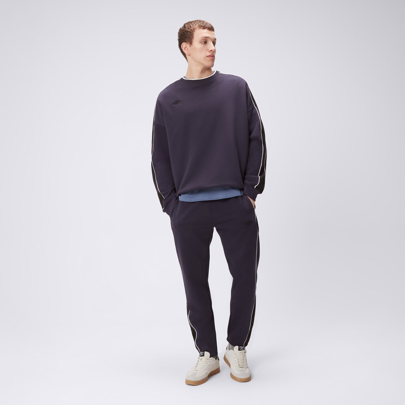 Bluza męska UMBRO BLUZA UMBRO CREW NAVY ul325blm02005 kolor granatowy