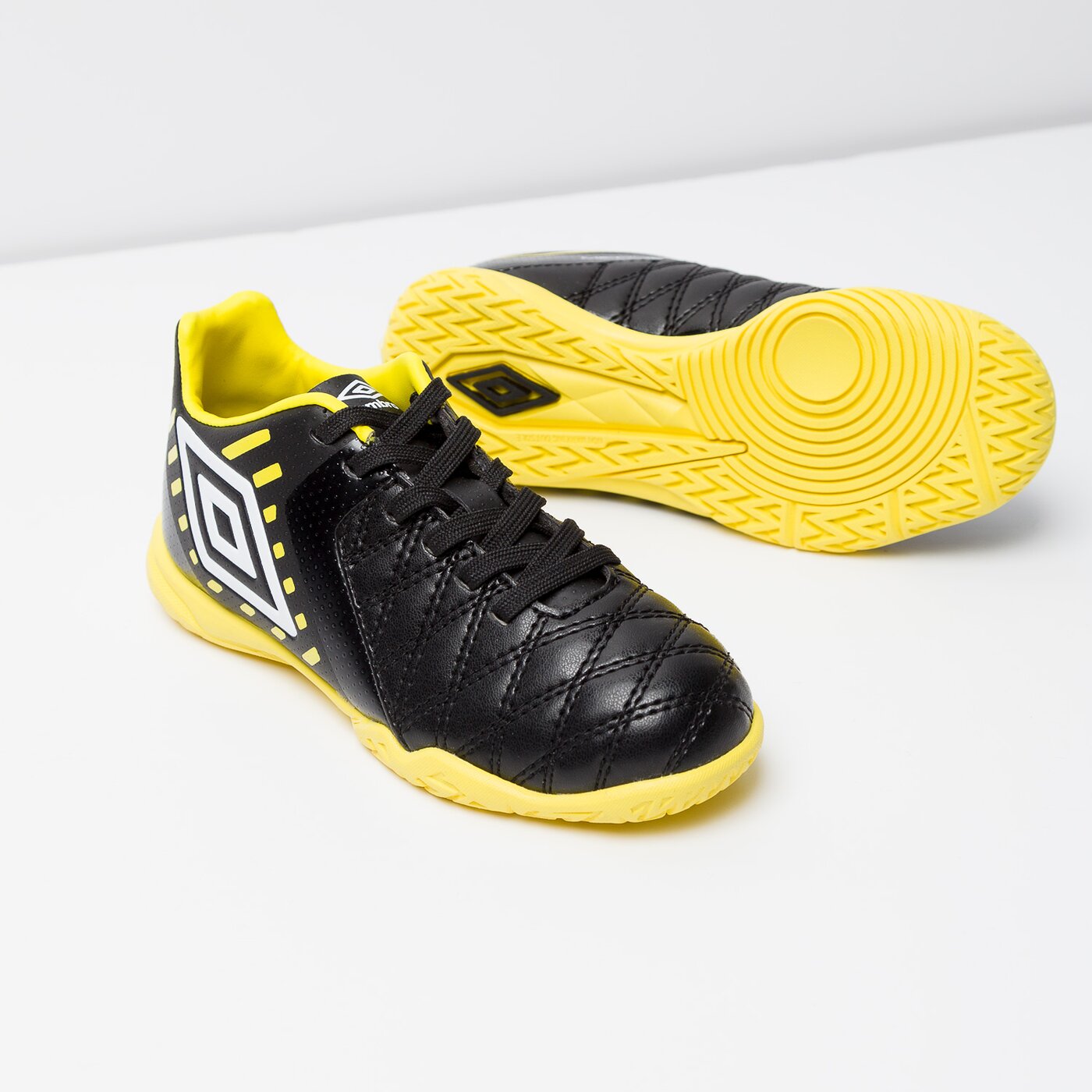 Buty piłkarskie dla dzieci UMBRO MEDUSAE 2 IC JNR  81300ufnd kolor czarny