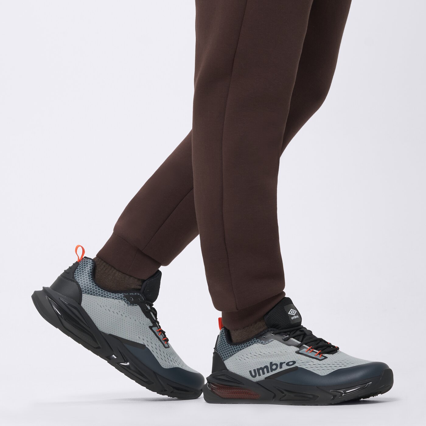 Buty treningowe męskie UMBRO ALPHA GT ummx125003 kolor szary