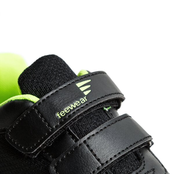 Buty treningowe dla dzieci FEEWEAR SCORE fwjkm218001 kolor czarny