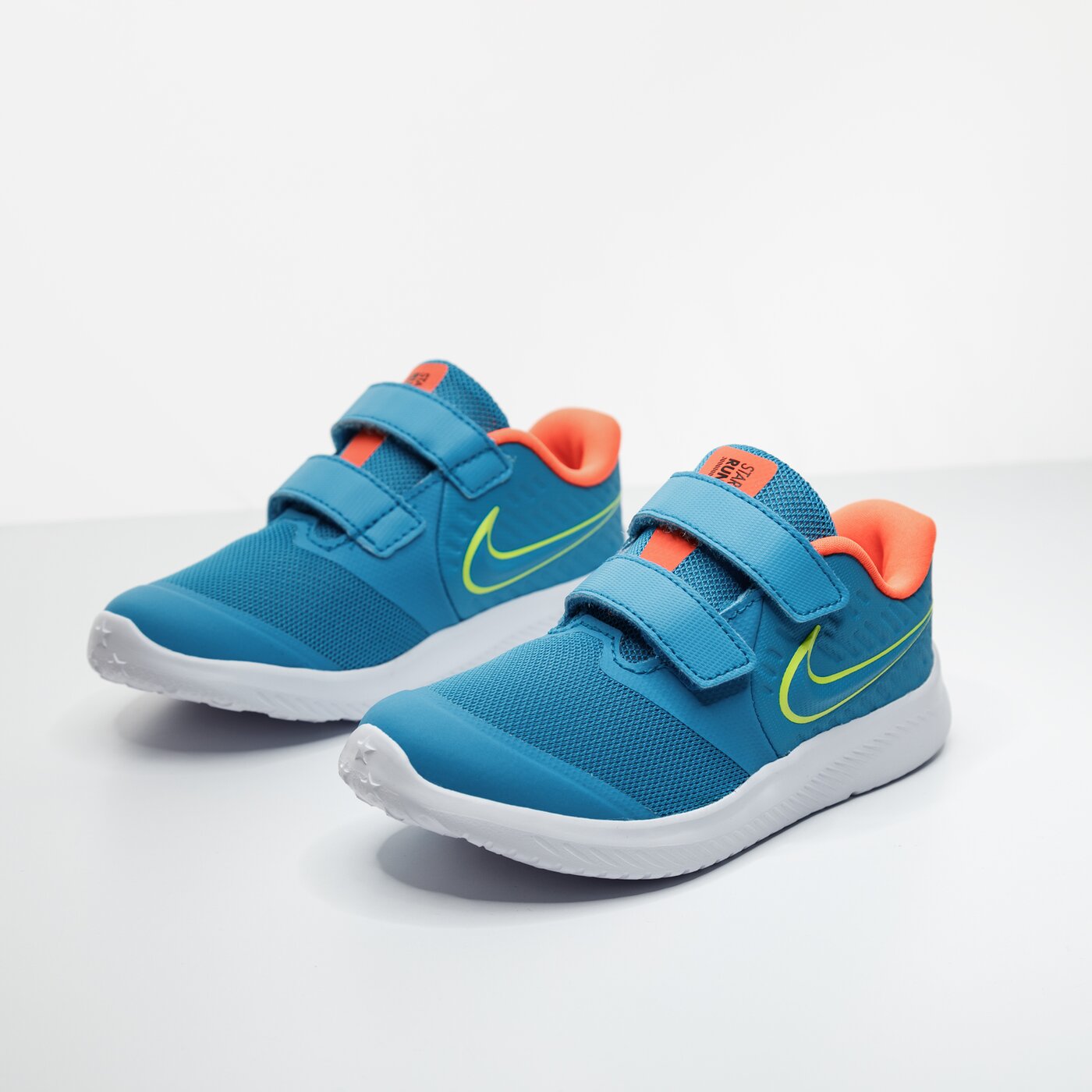 Buty do biegania dla dzieci NIKE STAR RUNNER 2 at1803-403 kolor niebieski