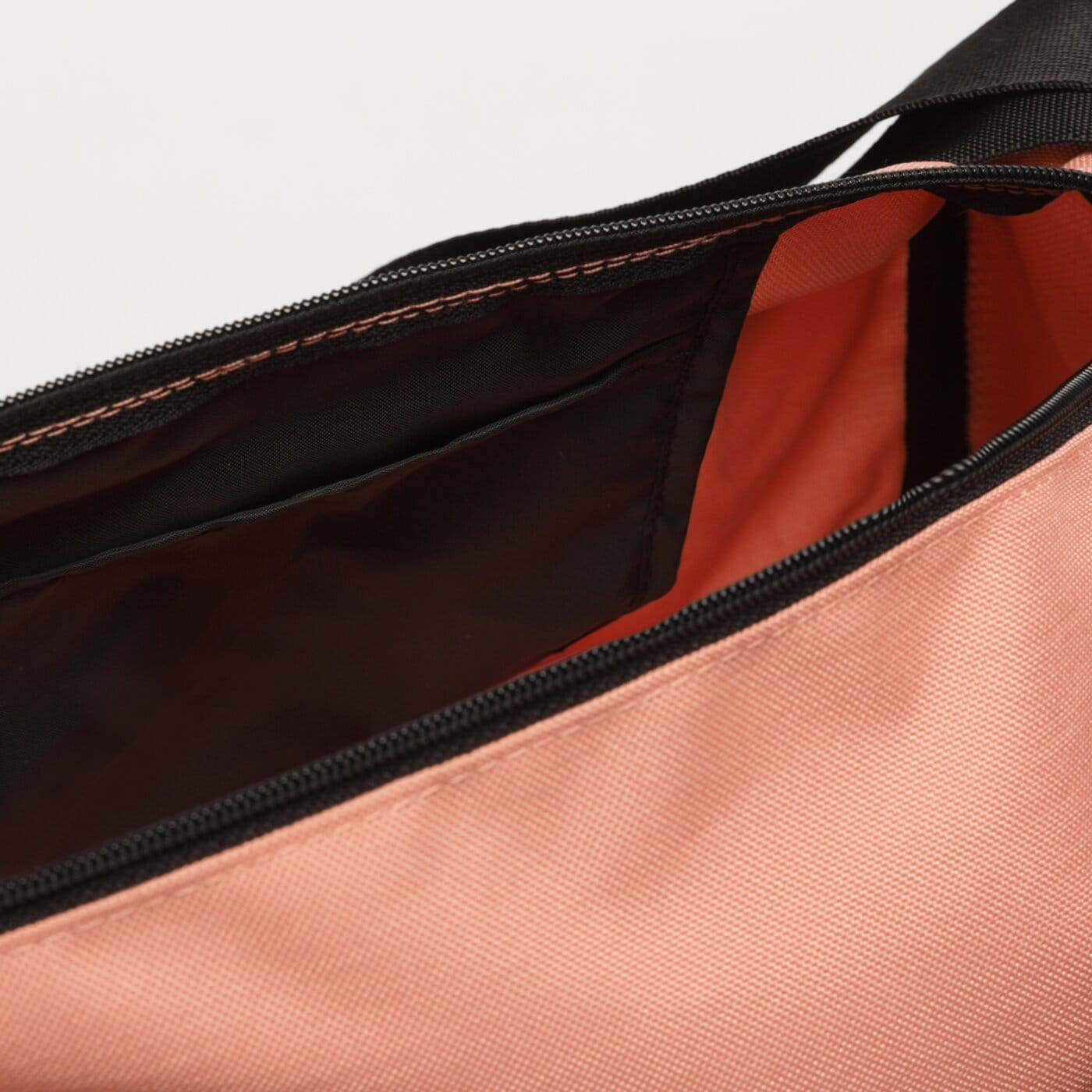 Torba sportowa damska ADIDAS TORBA LINEAR DUF XS il5765 kolor różowy