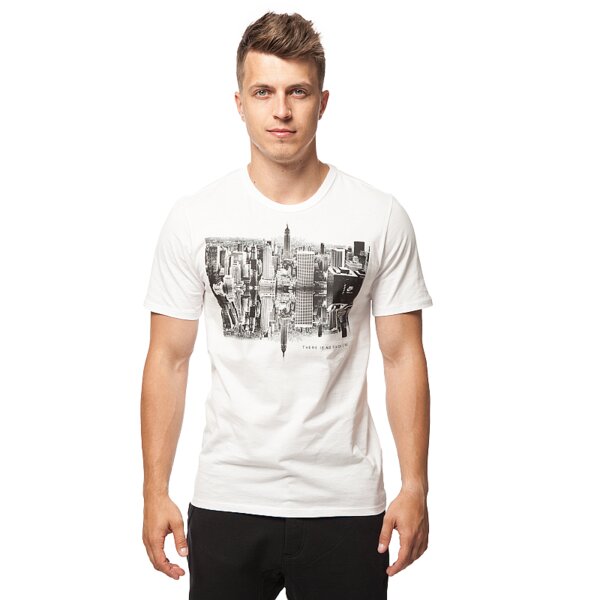 Koszulka męska NIKE T-SHIRT TEE-RU CITY 685567100 kolor biały