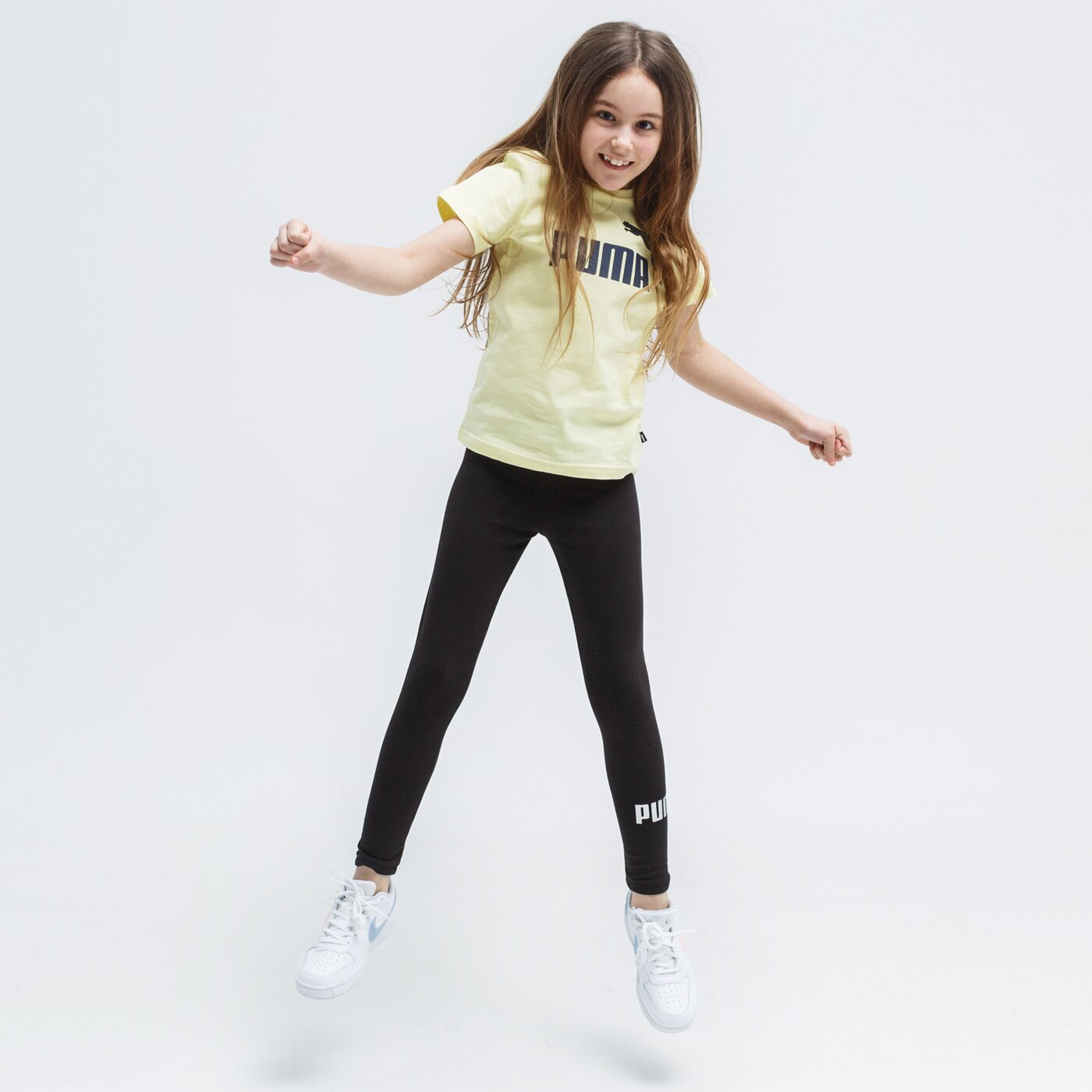 Koszulka dziecięca PUMA T-SHIRT ESS+ 2 COL LOGO B 586985 40 kolor żółty