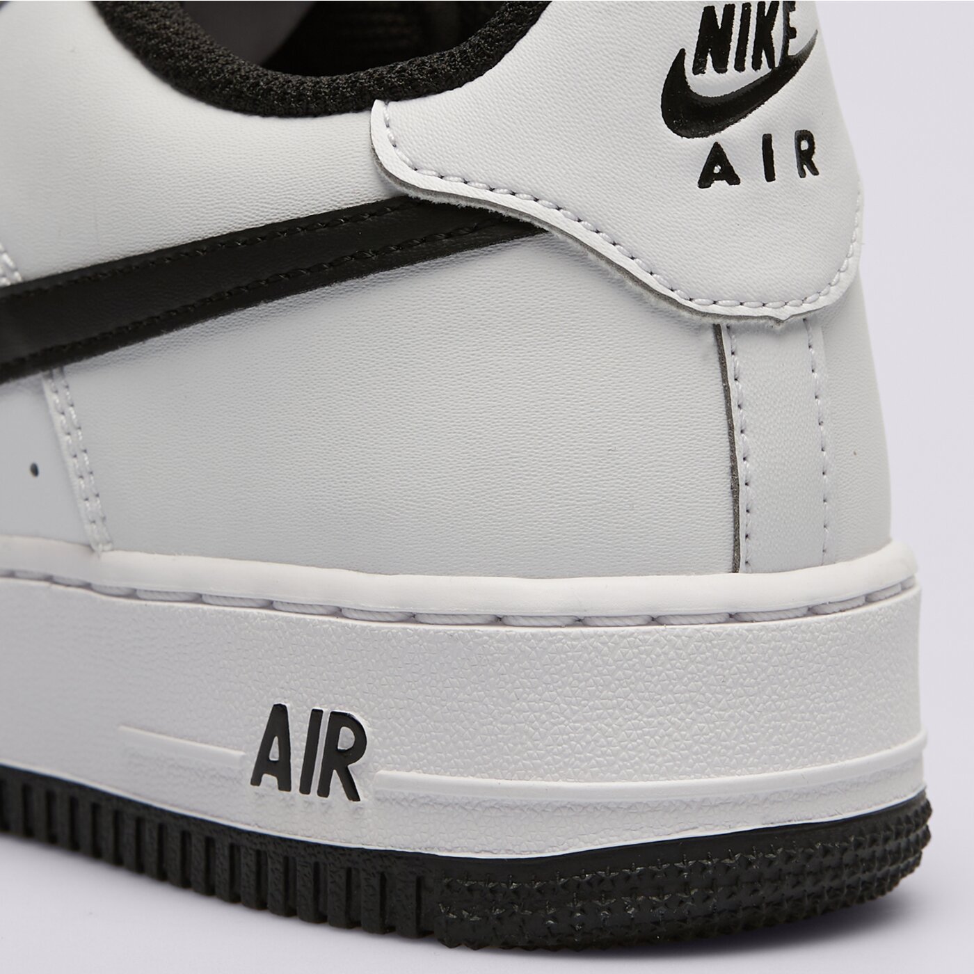 Buty dziecięce NIKE AIR FORCE 1 LV8 3 BG ib8845-100 kolor biały