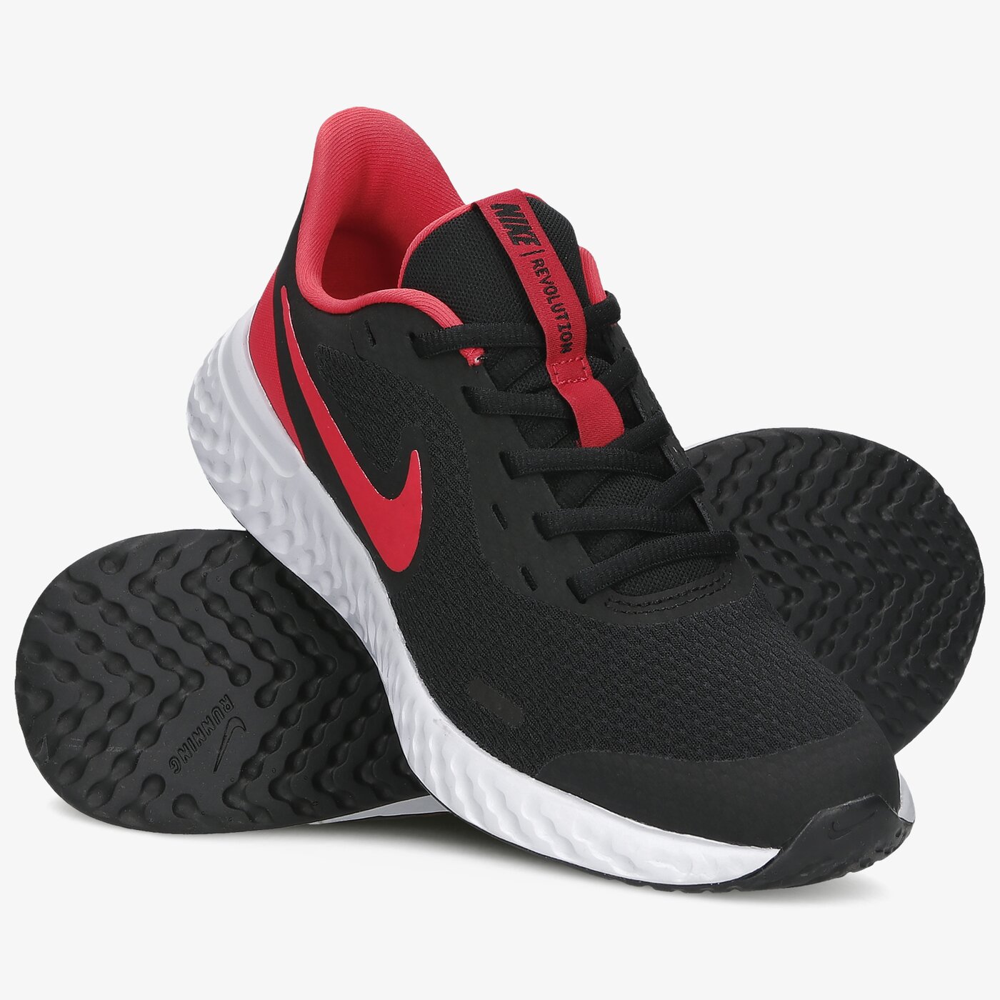Buty do biegania dla dzieci NIKE REVOLUTION 5 bq5671-017 kolor czarny