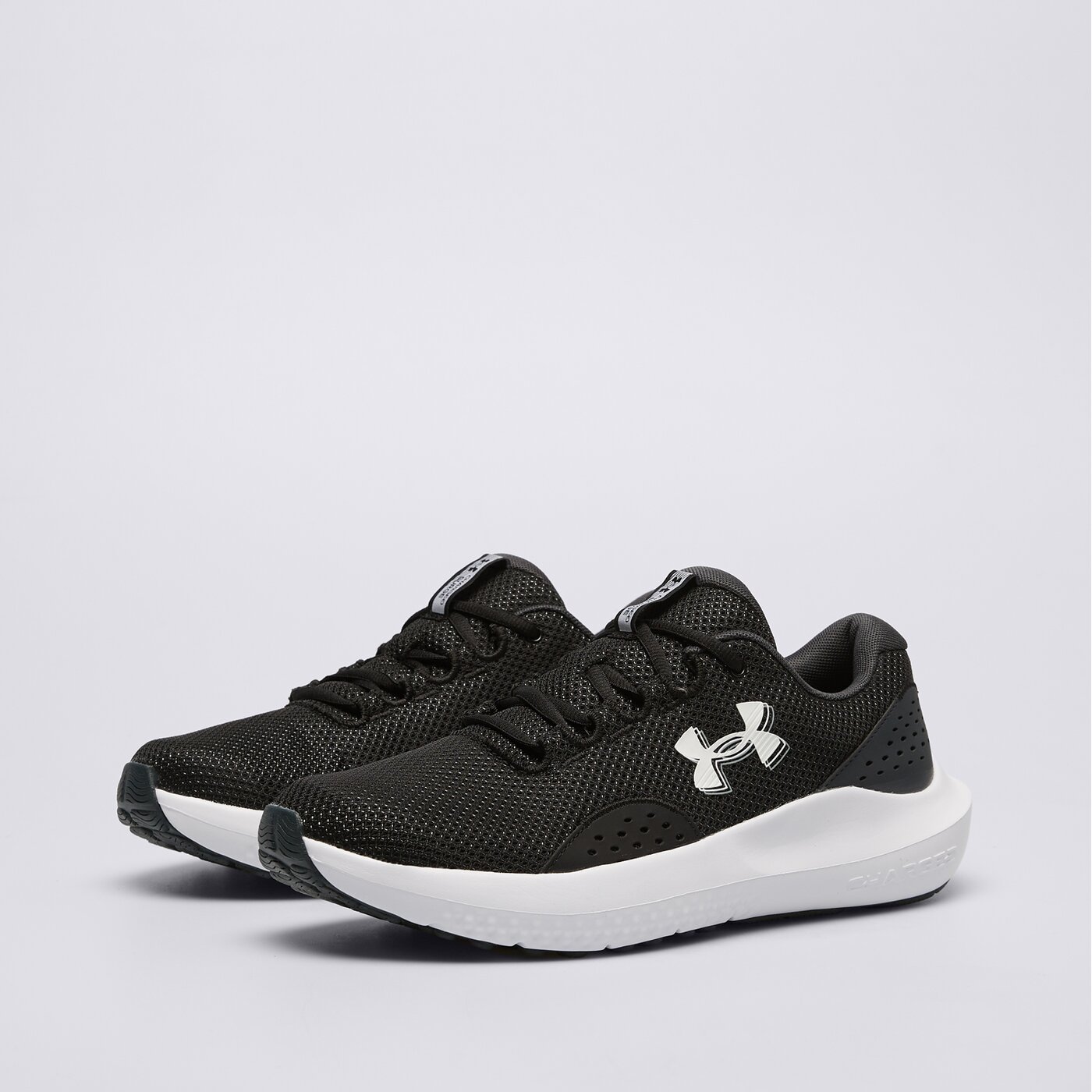 Buty do biegania męskie UNDER ARMOUR CHARGED SURGE 4 3027000001 kolor czarny