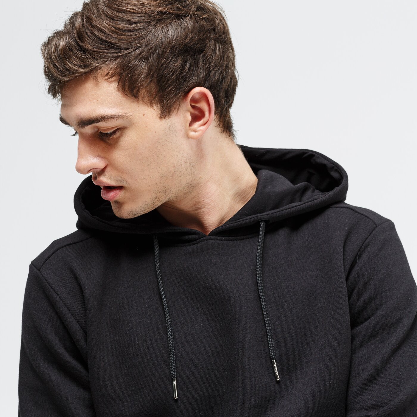 Bluza męska UMBRO BLUZA Z KAPTUREM BAGRAT ul39blm18002 kolor czarny