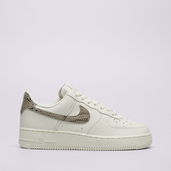 Buty sportowe damskie NIKE WMNS AIR FORCE 1 '07 REC dd8959-002 kolor beżowy