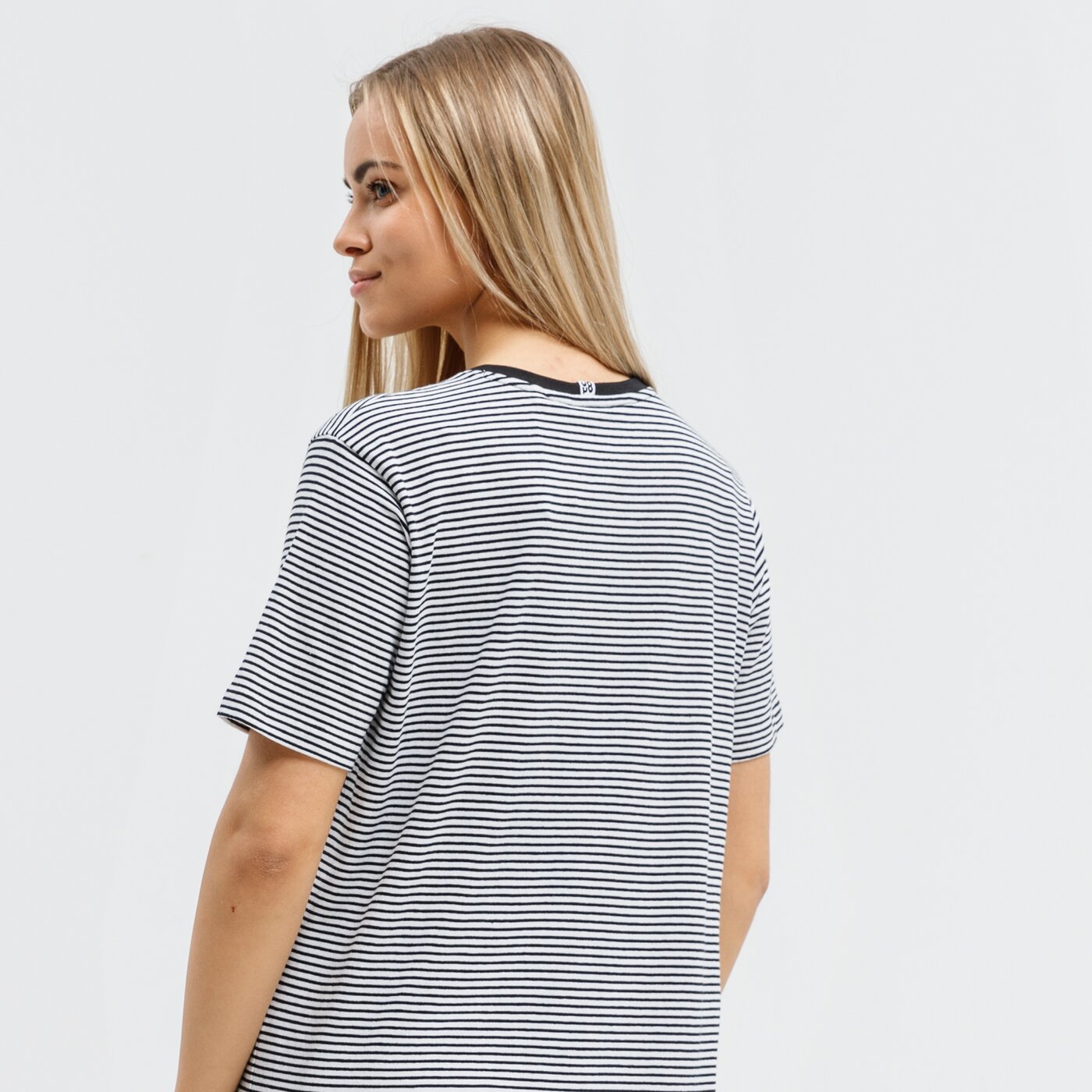 Koszulka damska UP8 T-SHIRT ANTONINA up121tsd26001 kolor granatowy