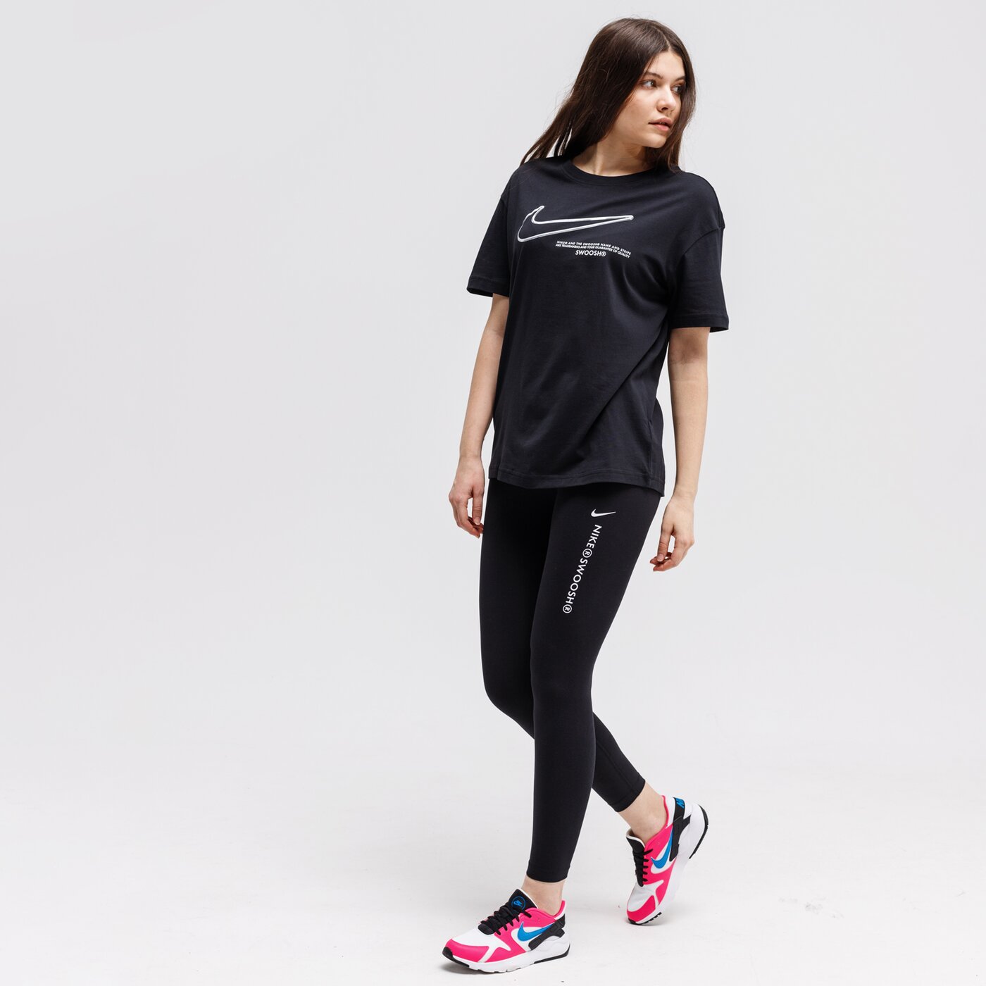 Spodnie dresowe damskie NIKE LEGGINGS W NSW SWSH HR cz8901-010 kolor czarny
