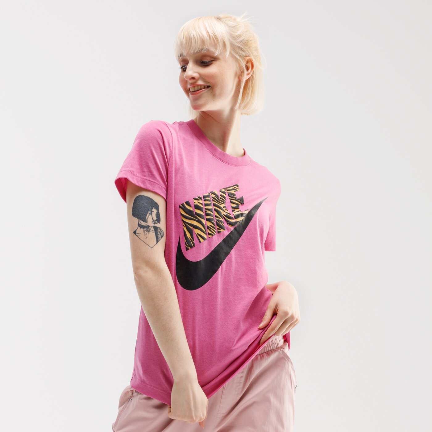 Koszulka damska NIKE T-SHIRT SPORTSWEAR ck4361-691 kolor różowy