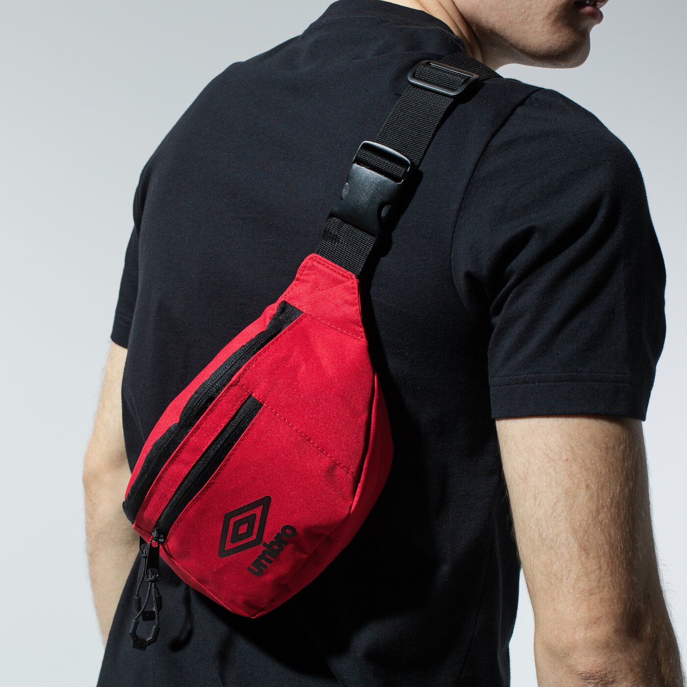 Nerka (saszetka na pas) damska sportowa UMBRO NERKA ABREA ul120nem31002 kolor czerwony