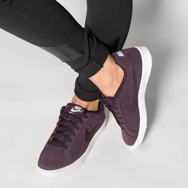 Buty sportowe damskie NIKE WMNS COURT ROYALE SUEDE. 916795601 kolor fioletowy