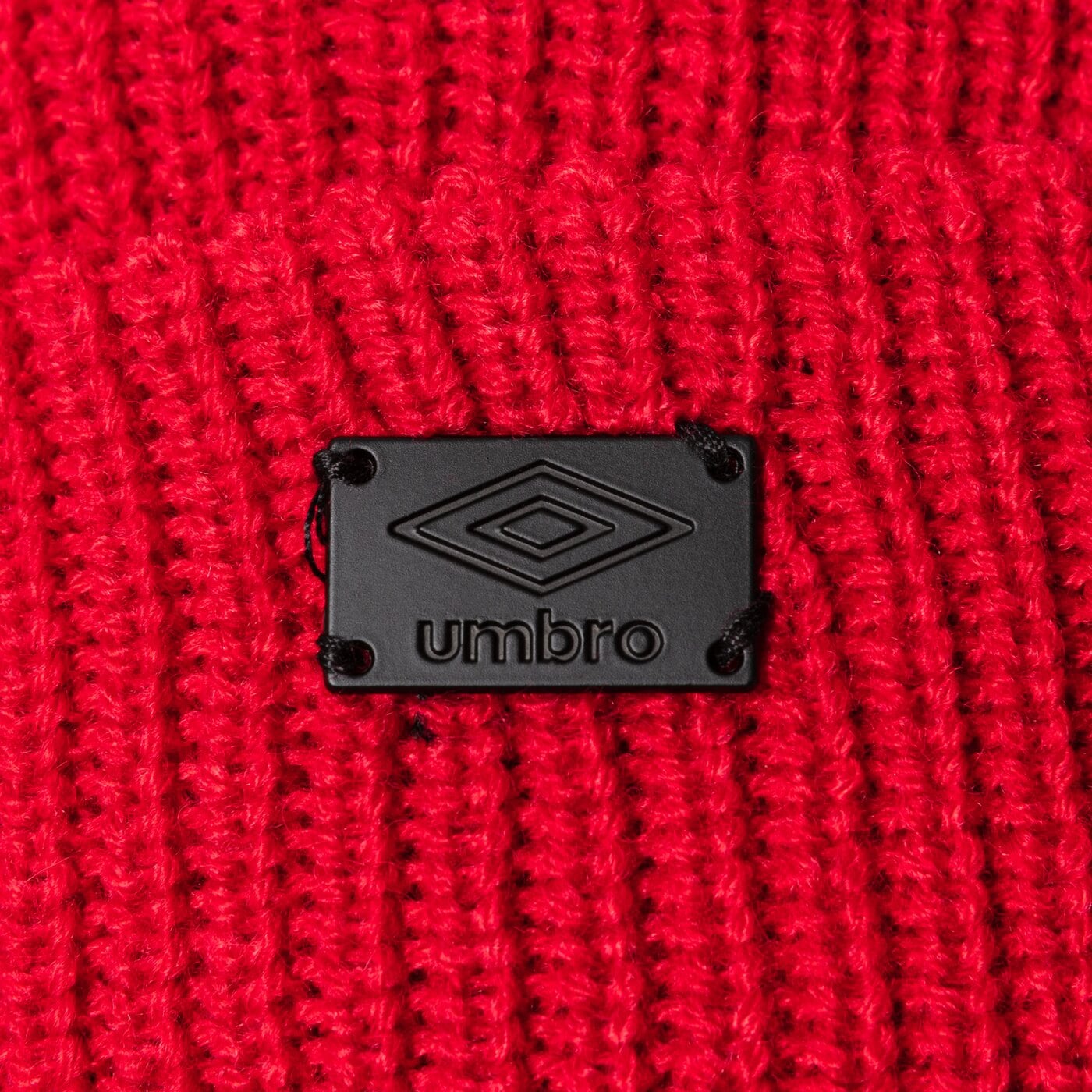 Czapka zimowa damska UMBRO CZAPKA DYESART ul322hat02003 kolor czerwony