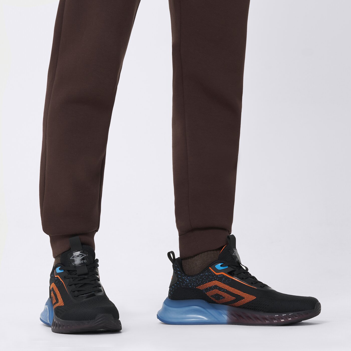 Buty treningowe męskie UMBRO VENOM ummx125006 kolor czarny