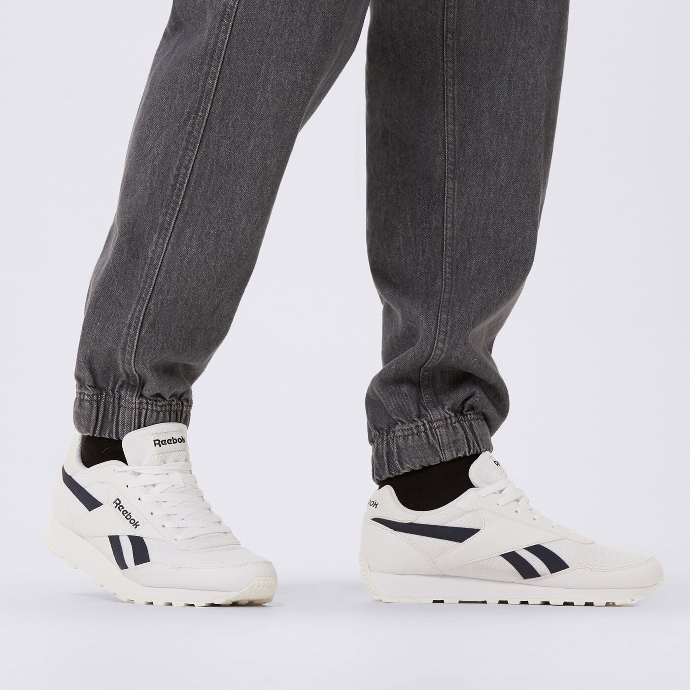 Buty sportowe męskie REEBOK REWIND RUN  100201459 kolor biały