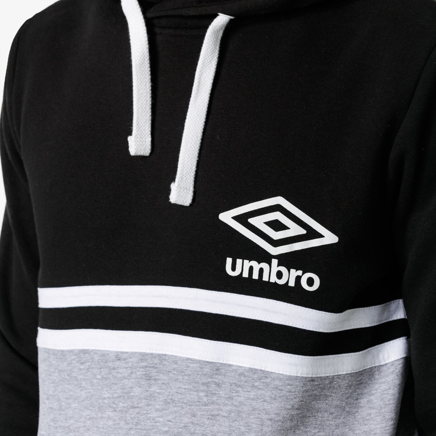 Bluza męska UMBRO BLUZA BLOCK COLOUR OH 65622u-hf7 kolor czarny