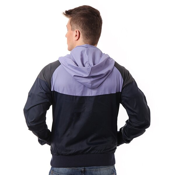 Kurtka przejściowa męska NIKE KURTKA NIKE RU HERITAGE WINDRUNNER 596277473 kolor granatowy