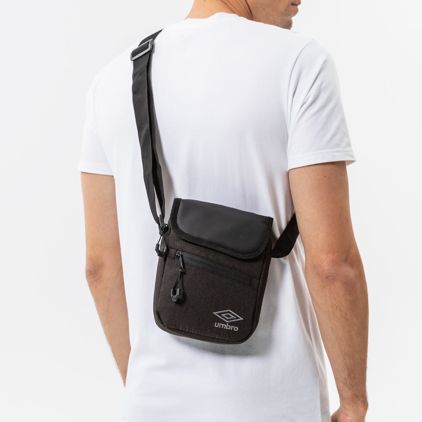 Torba sportowa damska UMBRO TOREBKA HESWALL ul321tom05001 kolor czarny