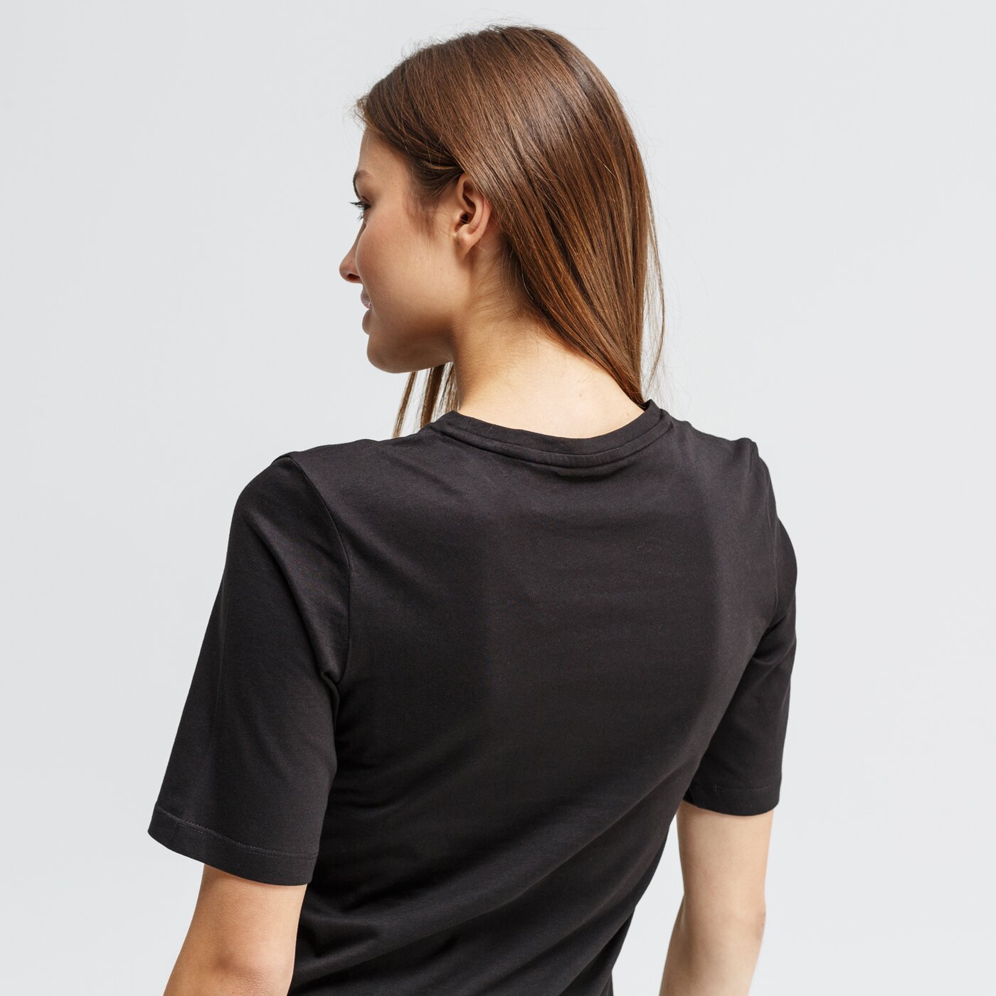 Koszulka damska PUMA T-SHIRT MODERN BASICS 583634 01 kolor czarny