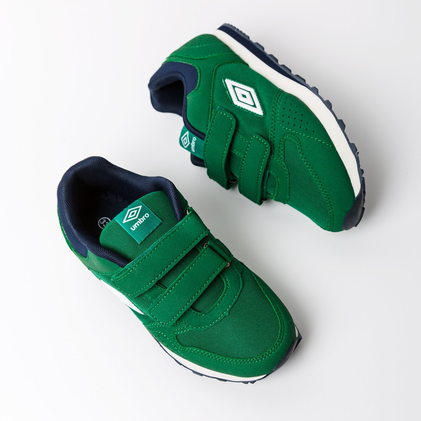 Buty dziecięce UMBRO FOLLOW KIDS II umjkd118001 kolor zielony